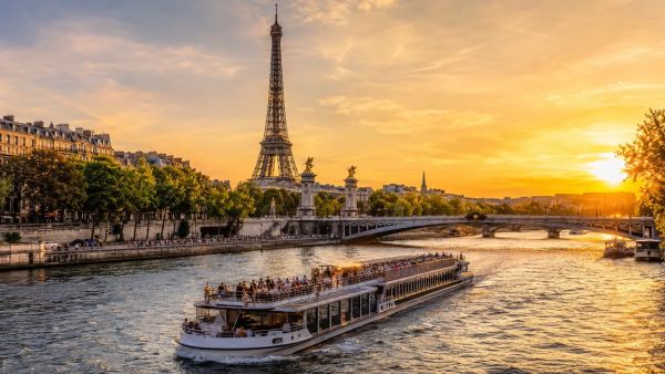 Optez pour du tourisme en vivant des croisières inoubliables en bateau à Paris