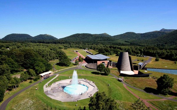 Vulcania : le parc sur le thème des volcans en Auvergne